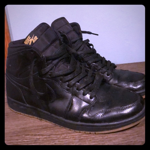Nike Other - Nike Air Jordan 1 Retro Black and Gum